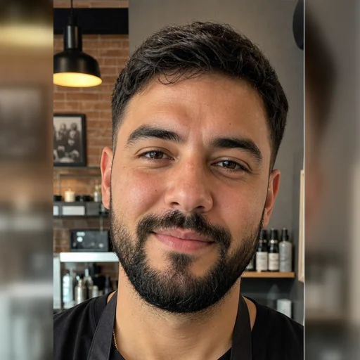 Pablo, dueño de Barbería La Navaja
